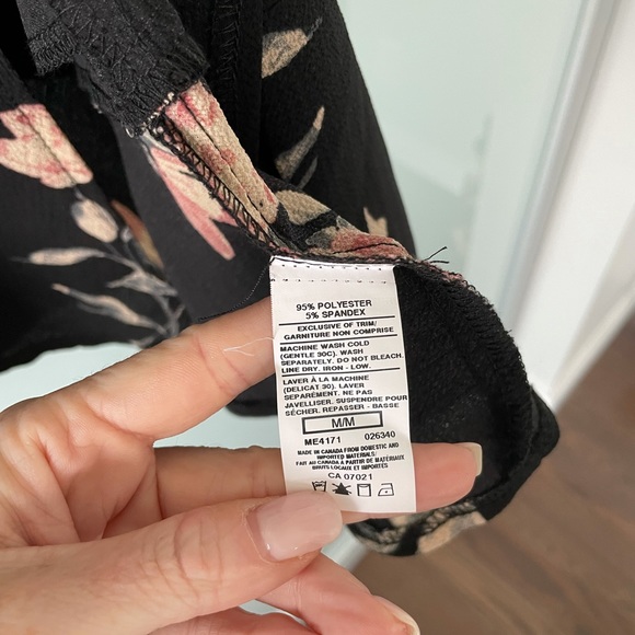 Lock & Key Black Floral Wrap Dress NWT - Picture 2 of 3